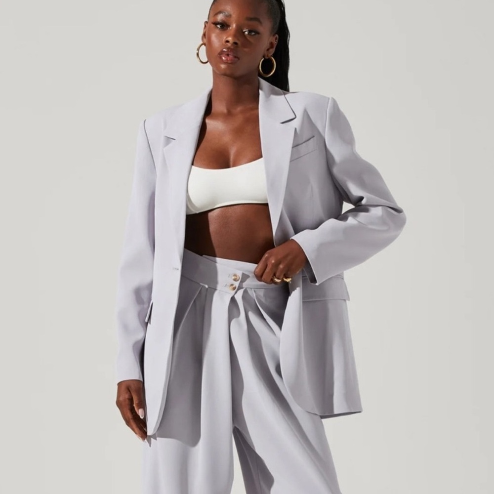 Astr the Label Haze Blue Laudine Oversized Padded Shoulders Single Button Small